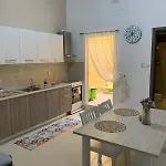 公寓 A Lovely Ground Floor Apartment, 15 Minutes By Car From The Airport And 2 Minutes Walk To The Beach. Birżebbuġa