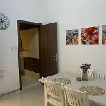 A Lovely Ground Floor Apartment, 15 Minutes By Car From The Airport And 2 Minutes Walk To The Beach. Birżebbuġa